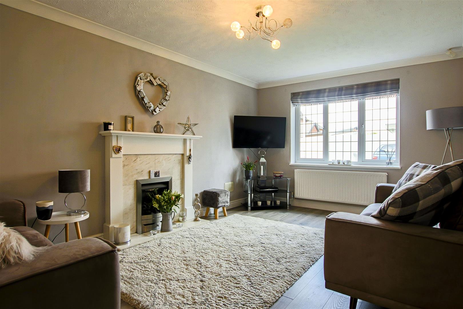 4 Bed Detached House For Sale - Main Image
